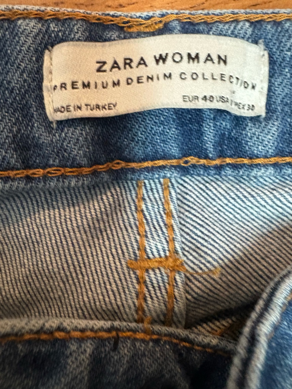 Zara Woman Premium Denim Medium Wash Mid Rise Mom Straight Leg Jeans Women's 8 - Picture 6 of 8